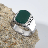 https://www.saleforonline.com/SL17 Panna Stone Finger Ring